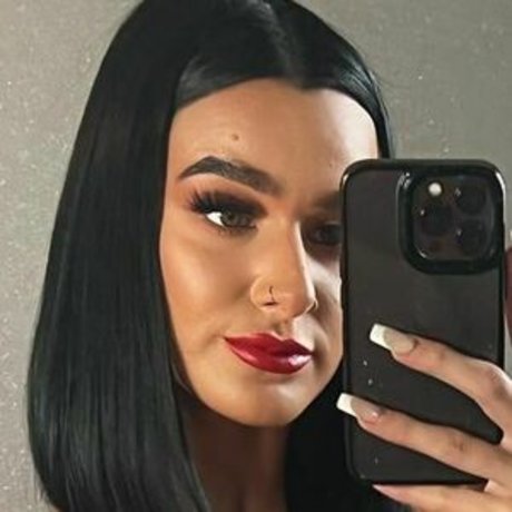 Louiseereid 最高のスター 写真