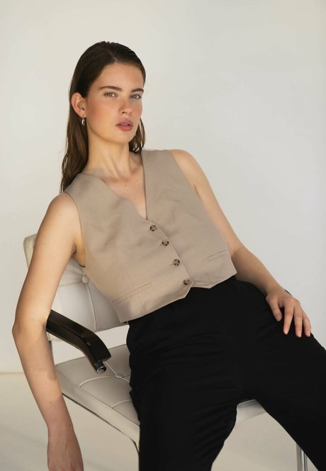 Benthe Ten Broek ヌードモデル 画像