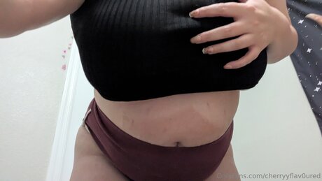 Cherryyflav0ured ヌードのポルノスター 写真