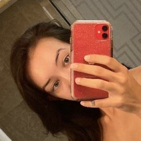 オンリーファンズでオナニーする 美しい 写真