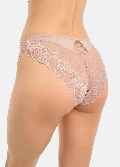 アラブの筋肉オンリーファンズ 無料セクシー ギャラリー