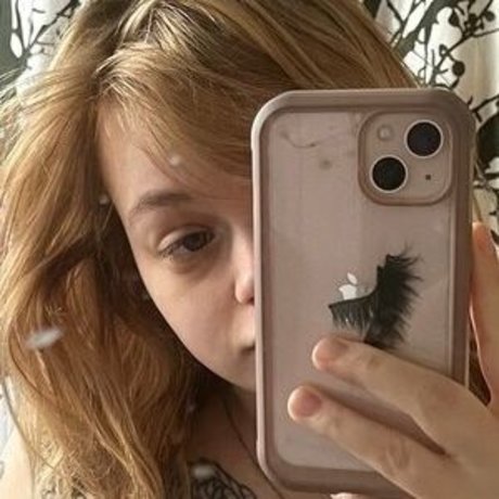 ペッギングオンリーファンズ アート裸 画像
