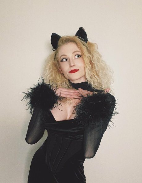 Janet Devlin セックススター アーカイブ