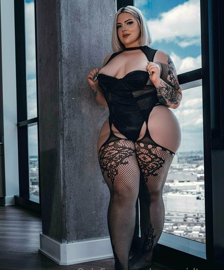 curvygirlteam ポルノスター 画像