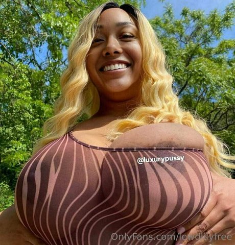 lewdlilyfree 最高の女優 アーカイブ