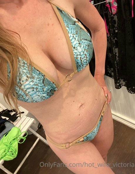 hot wife victoria 可愛いモデル 画像