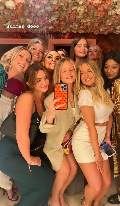 Rosie Bentham ポルノスター ホット ギャラリー