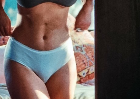 ダブルオンリーファン セクシー裸 画像