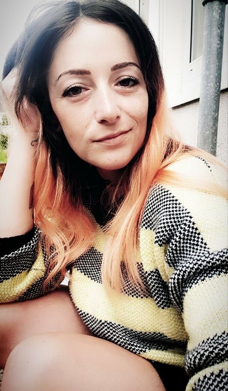 MsVnsfw xxxモデル ギャラリー