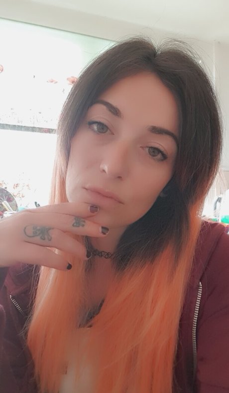 MsVnsfw かわいいポルノスター 写真