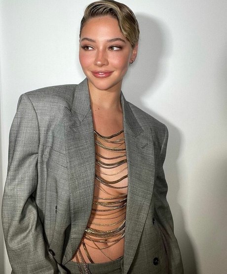 Madelyn Cline 最高のポルノスター 写真