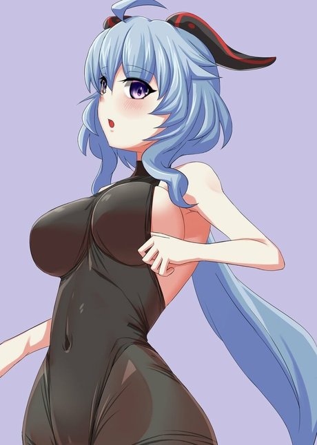 白いランジェリーオンリーファンズ エロチック 写真