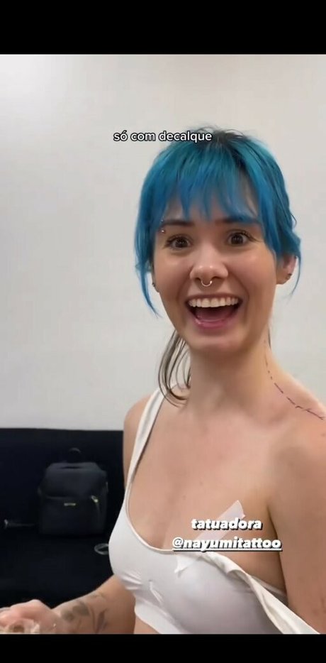 Julia K Barni 独占スター 写真