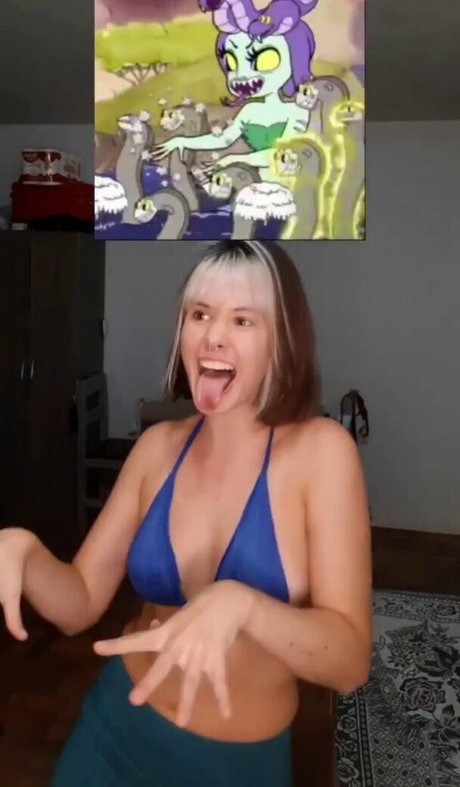 Julia K Barni 独占スター 画像