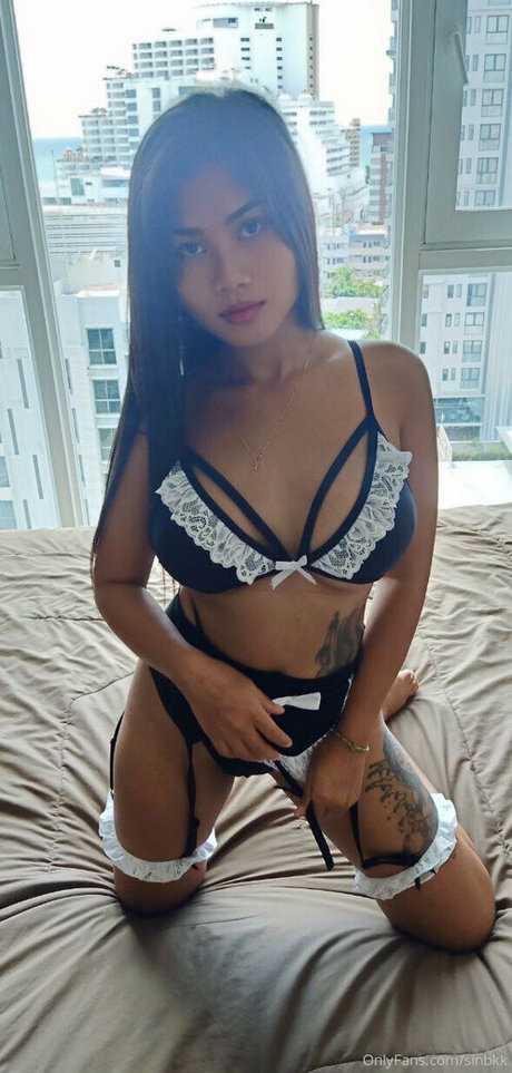 sinbkk 独占モデル 写真