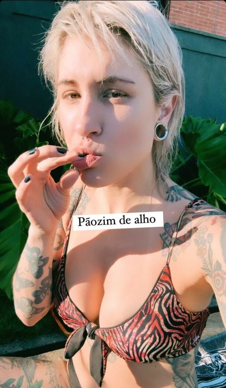 Mariana Ayrez ヌードモデル 画像