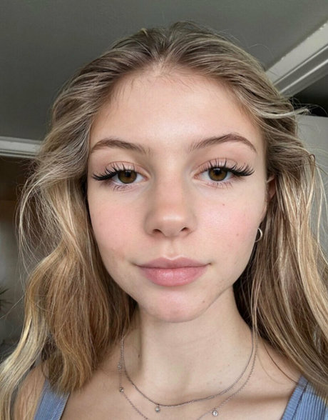 巨乳 顔射 オンリーファンズ ポルノ 写真