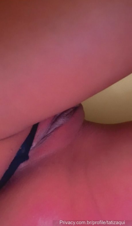 Tati Zaqui セクシーモデル ギャラリー