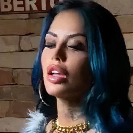 Tati Zaqui アートモデル 写真