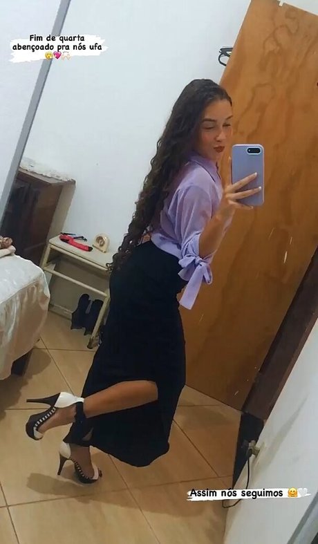 Emilly Santos 最高のモデル 画像