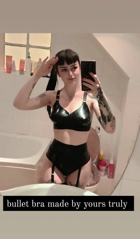 missdellavigne top profile image