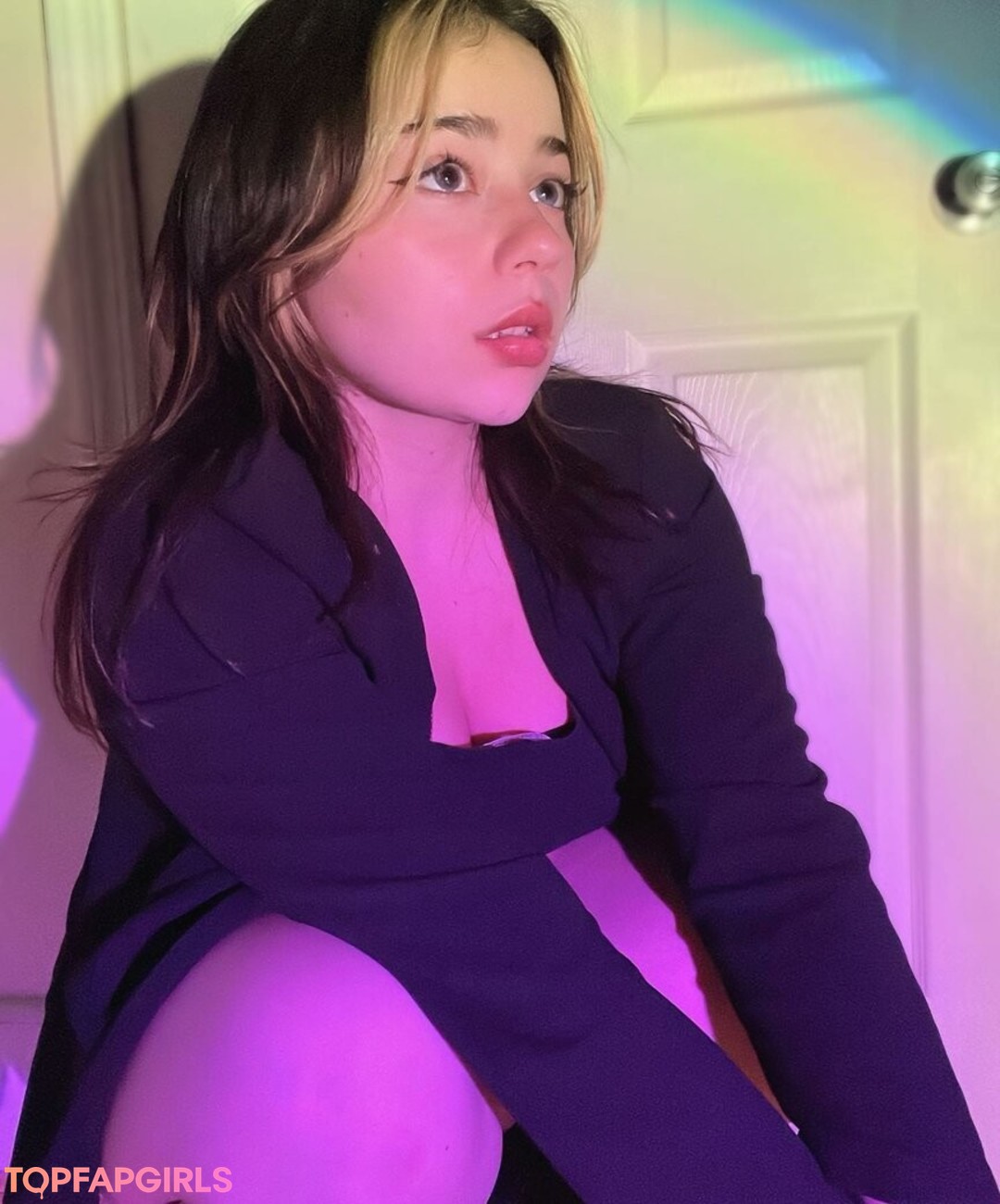 アジアンシャワー オンリーファンズ 美しいヌード 写真