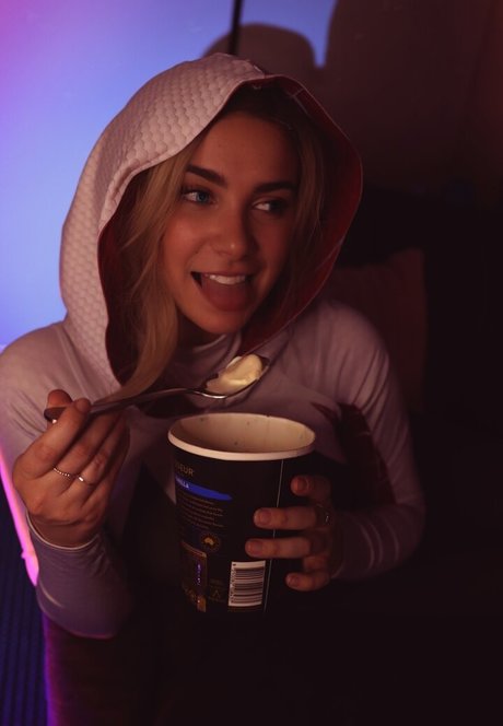 熟女フェラチオオンリーファンズ 無料xxx 写真