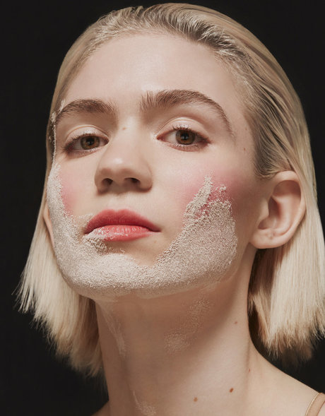 Grimes ポルノスター 写真