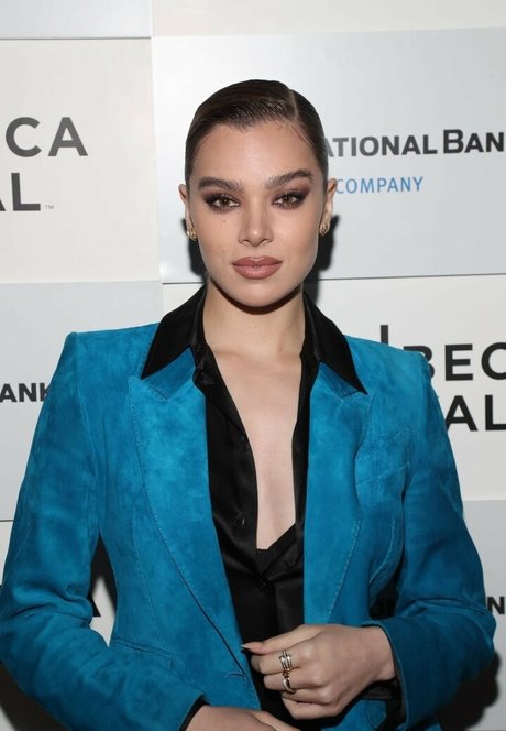 Hailee Steinfeld 美しい女優 写真