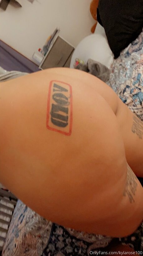 熟女潮吹きオンリーファンズ セクシーヌード 写真