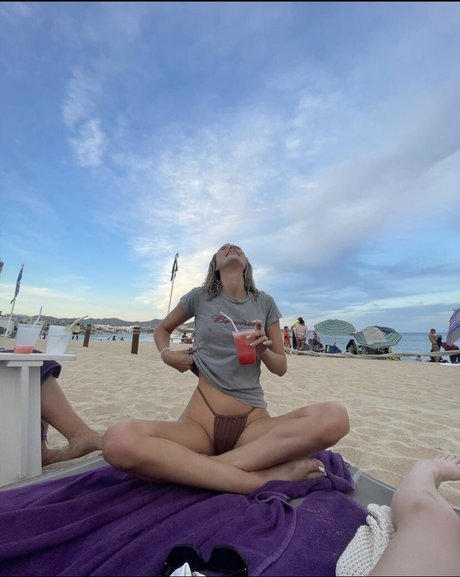 Alissa Violet ポルノスター 写真