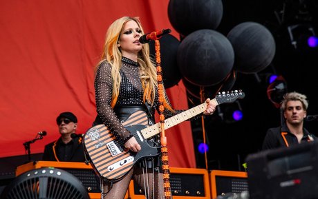 ラテン系ママオンリーファンズ ホット 写真