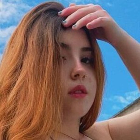 V Pascarelli ポルノ女優 写真