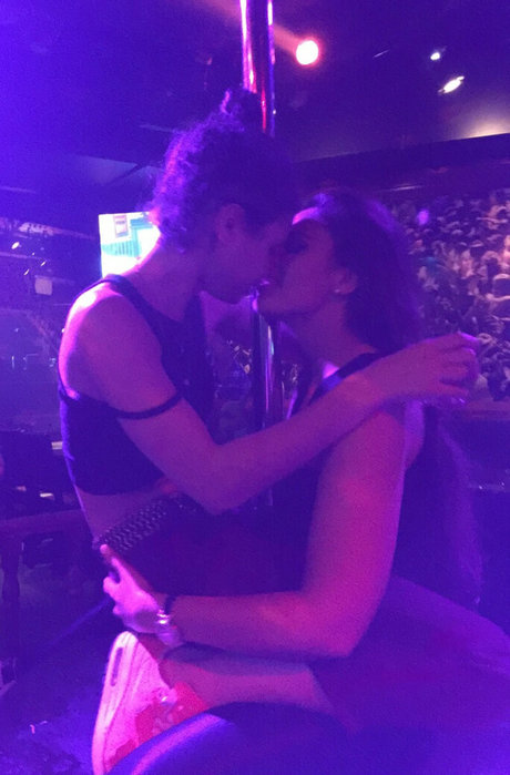 Vick Hope トップスター 写真