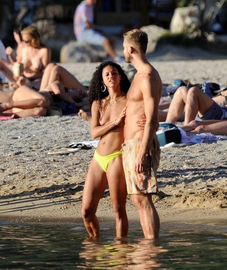Vick Hope 最高の女優 写真