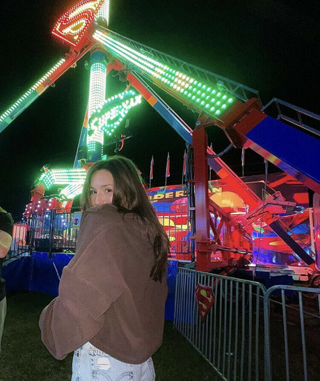 裸の写真 オンリーファンズ 限定 画像