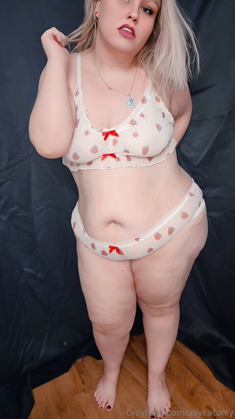 Allykatonly セックス女優 ギャラリー