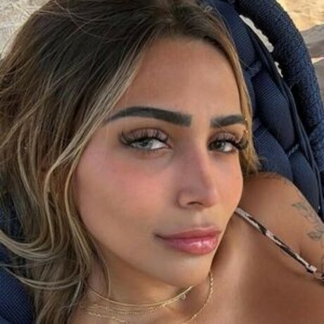 成熟した異人種間オンリーファンズ ホットセクシー ギャラリー