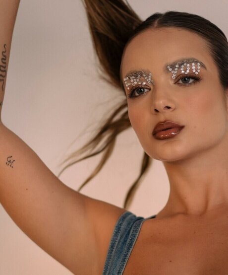Camila Mayrink HD女優 画像