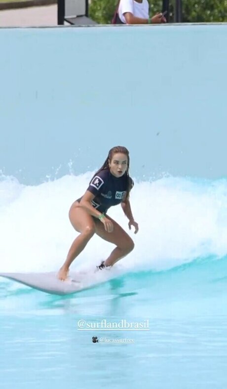 Camila Mayrink ヌードスター 写真