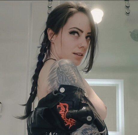 Niki Dysnomia top profile image