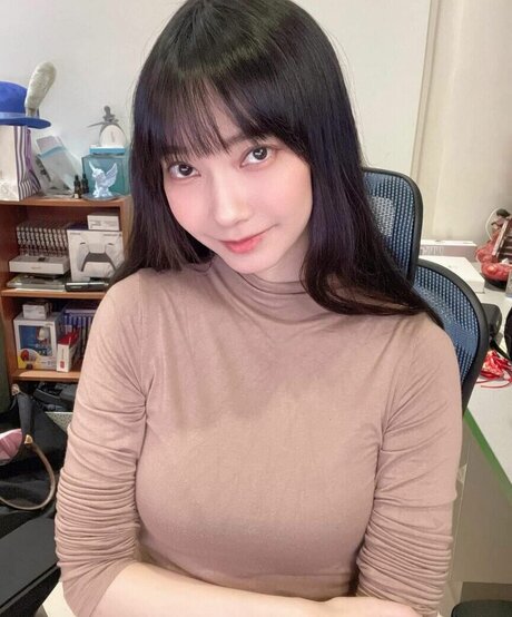 Sandykaka ポルノスター 裸 写真