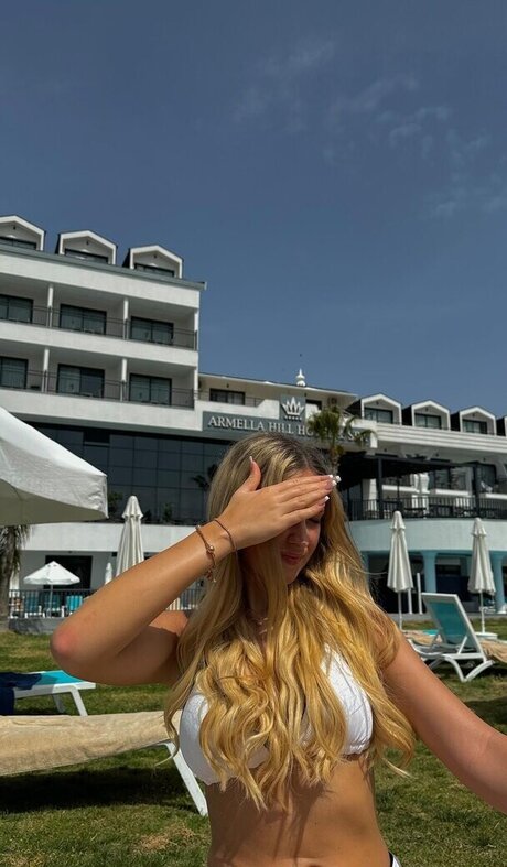 DMオンリーファン ホットセックス 写真