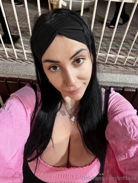 irifitxox 素敵なモデル 写真
