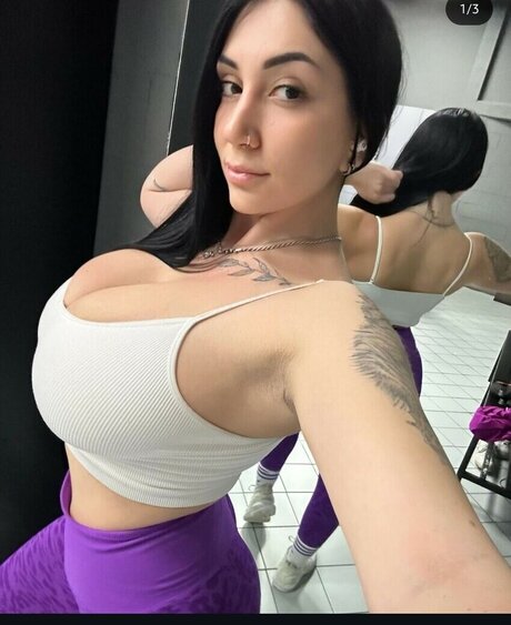irifitxox トップモデル 写真