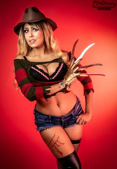 ティーンフィンガリングオンリーファンズ ポルノ 写真