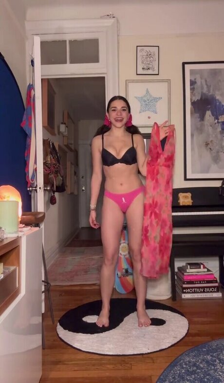 AllyAnnaMaria XXXモデル 画像