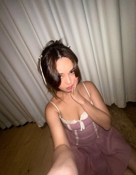 ぽっちゃりアナルオンリーファンズ セクシー裸 画像