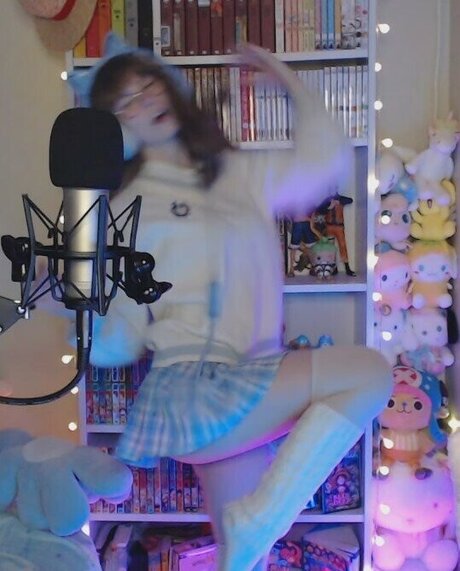 Skymi chan セックススター 写真