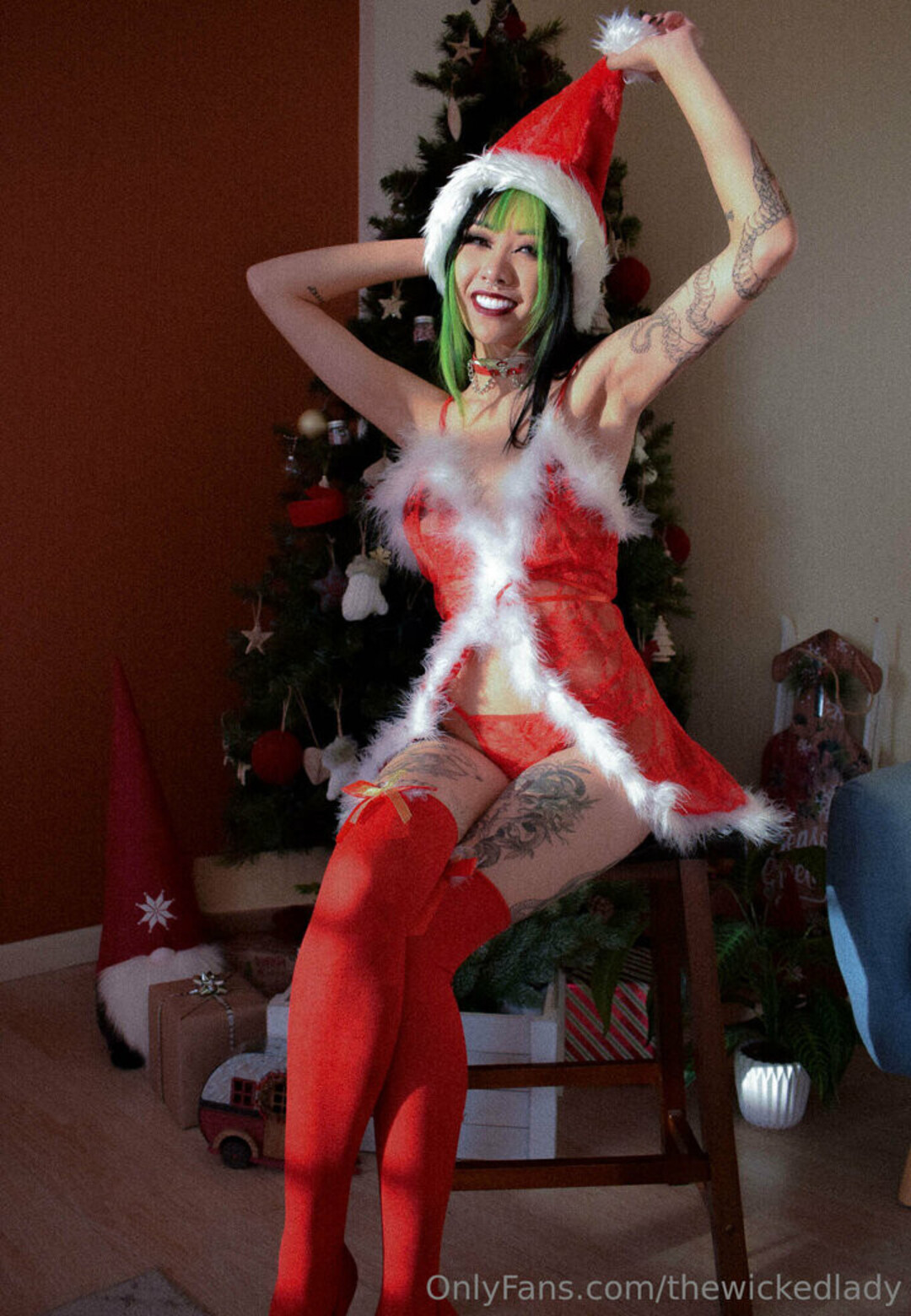 カッククイーンオンリーファンズ トップ 写真